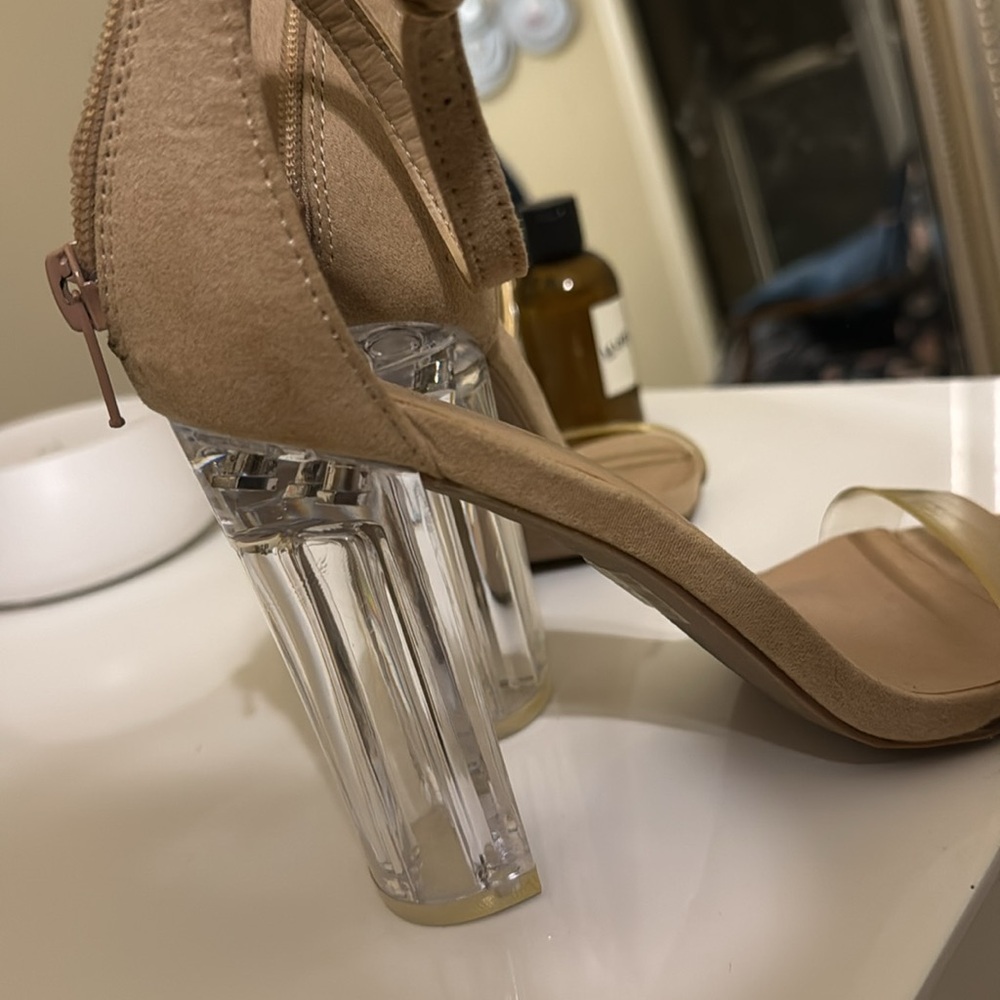Nude/clear heels - Picture 2 of 4